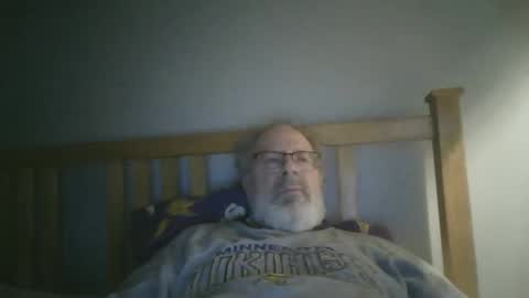 Snapshot of 2003dynawideglide chatting on 03/16/26, 02:06 2003dynawideglide online show from 03/16/26, 02:06