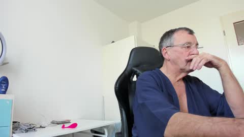 Henk online show from 02/02/25, 12:13