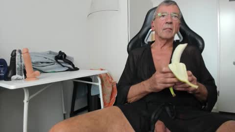 Henk online show from 09/23/25, 01:25