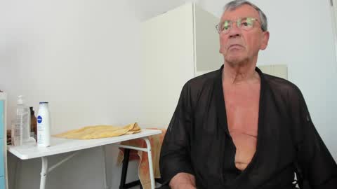 Henk online show from 05/10/26, 10:53