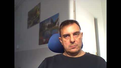 Snapshot of 2025eyesforyou chatting on 12/27/24, 08:45 2025eyesforyou online show from 12/27/24, 08:45