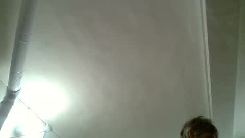 Snapshot of 22esserre chatting on 12/13/24, 04:38 22esserre online show from 12/13/24, 04:38