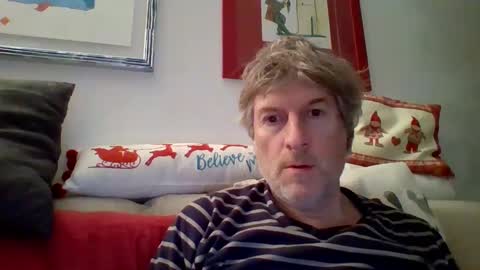 Snapshot of 22esserre chatting on 12/25/24, 10:05 22esserre online show from 12/25/24, 10:05