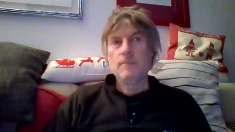 Snapshot of 22esserre chatting on 12/28/24, 09:40 22esserre online show from 12/28/24, 09:40