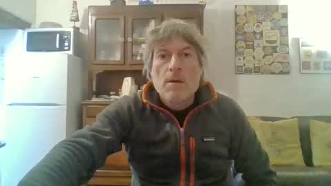 Snapshot of 22esserre chatting on 01/10/25, 10:06 22esserre online show from 01/10/25, 10:06