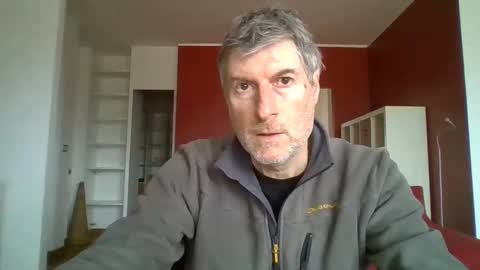 Snapshot of 22esserre chatting on 02/12/25, 03:27 22esserre online show from 02/12/25, 03:27