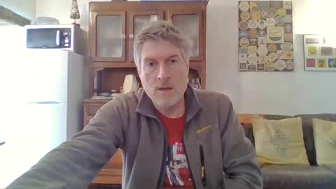 Snapshot of 22esserre chatting on 02/21/25, 02:06 22esserre online show from 02/21/25, 02:06