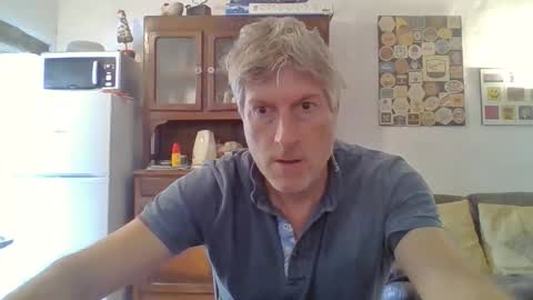 Snapshot of 22esserre chatting on 09/09/25, 11:10 22esserre online show from 09/09/25, 11:10