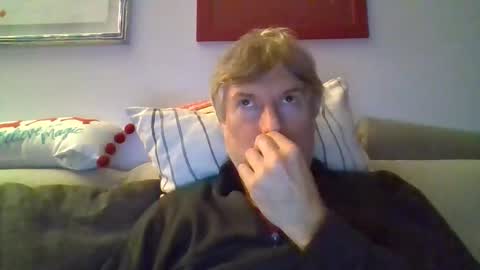 Snapshot of 22esserre chatting on 10/12/25, 07:46 22esserre online show from 10/12/25, 07:46