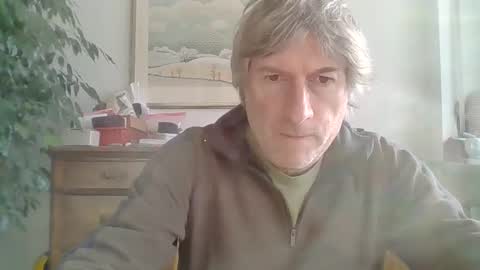 Snapshot of 22esserre chatting on 11/23/25, 01:55 22esserre online show from 11/23/25, 01:55