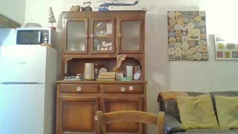 Snapshot of 22esserre chatting on 12/01/25, 12:43 22esserre online show from 12/01/25, 12:43