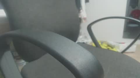 Snapshot of 23cmmantis chatting on 12/21/24, 08:54 23 Dick Paradise online show from 12/21/24, 08:54