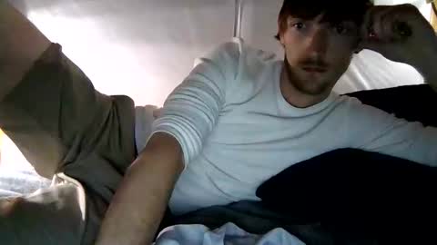 Snapshot of 27tnguy chatting on 02/13/26, 11:28 27tnguy online show from 02/13/26, 11:28