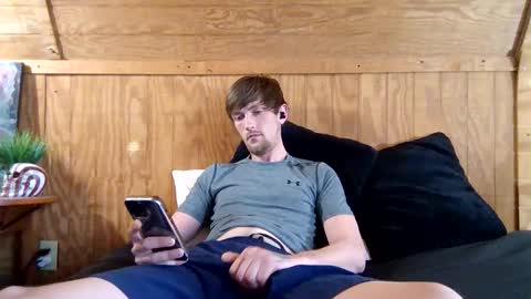 Snapshot of 27tnguy chatting on 03/20/26, 06:13 27tnguy online show from 03/20/26, 06:13