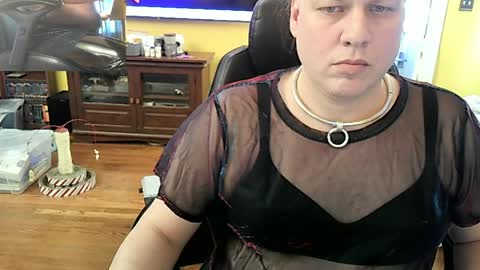 Snapshot of 296512741 chatting on 04/04/26, 04:59 SLRN296512741 online show from 04/04/26, 04:59