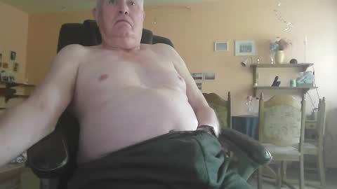 29famila online show from 11/02/25, 01:02