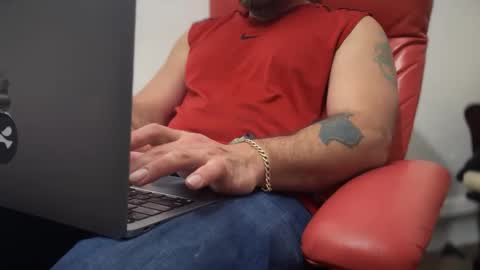 Snapshot of 2addictivelyhorny chatting on 03/11/25, 07:04 Jake n Judy online show from 03/11/25, 07:04