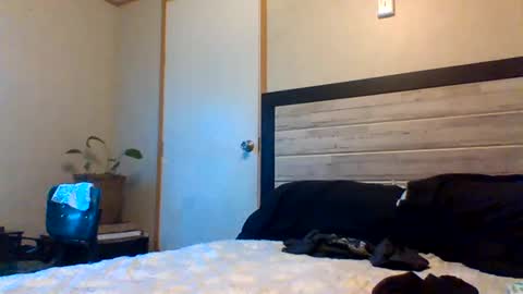 Snapshot of 2ccjbstar chatting on 02/21/25, 02:38 BlacJewels online show from 02/21/25, 02:38