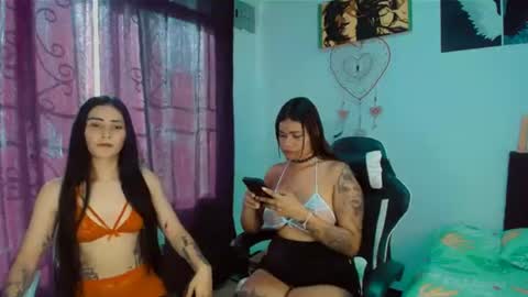 Snapshot of 2girls__dream chatting on 06/20/26, 09:06 samantha sharon online show from 06/20/26, 09:06