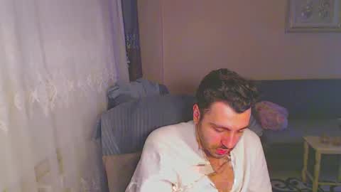 Snapshot of 2handsomeman chatting on 01/03/25, 03:55 Berk online show from 01/03/25, 03:55