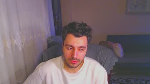 Snapshot of 2handsomeman chatting on 01/04/25, 12:48 Berk online show from 01/04/25, 12:48
