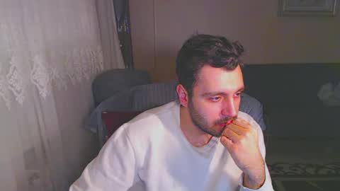 Snapshot of 2handsomeman chatting on 01/06/25, 04:26 Berk online show from 01/06/25, 04:26