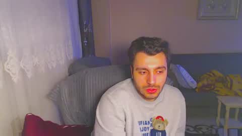 Snapshot of 2handsomeman chatting on 01/09/25, 03:34 Berk online show from 01/09/25, 03:34