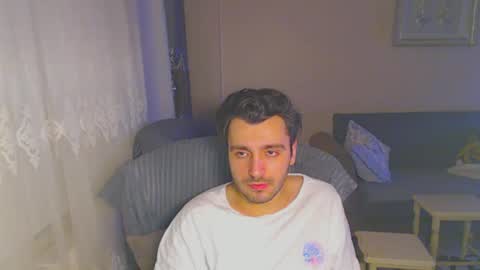 Snapshot of 2handsomeman chatting on 01/16/25, 10:44 Berk online show from 01/16/25, 10:44