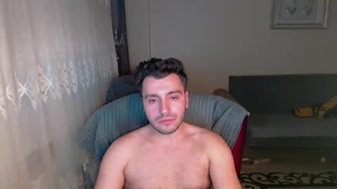 Snapshot of 2handsomeman chatting on 01/24/25, 04:27 Berk online show from 01/24/25, 04:27