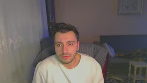 Snapshot of 2handsomeman chatting on 01/26/25, 02:35 Berk online show from 01/26/25, 02:35