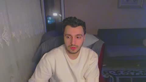 Snapshot of 2handsomeman chatting on 01/29/25, 03:33 Berk online show from 01/29/25, 03:33