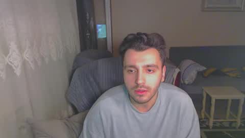 Snapshot of 2handsomeman chatting on 02/01/25, 01:34 Berk online show from 02/01/25, 01:34
