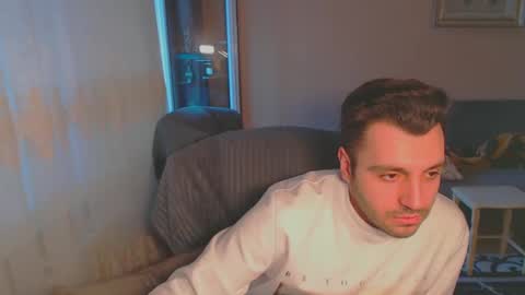 Snapshot of 2handsomeman chatting on 02/05/25, 02:59 Berk online show from 02/05/25, 02:59