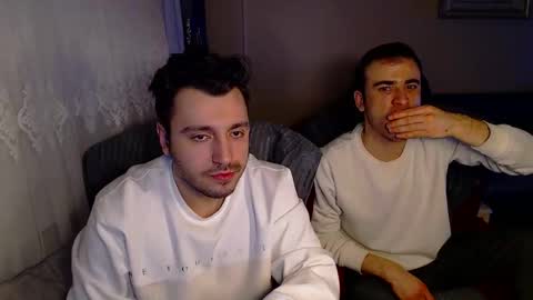 Snapshot of 2handsomeman chatting on 02/07/25, 10:09 Berk online show from 02/07/25, 10:09
