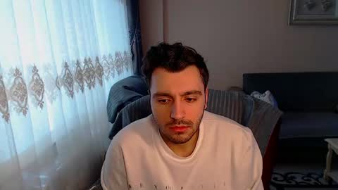 Snapshot of 2handsomeman chatting on 02/08/25, 02:05 Berk online show from 02/08/25, 02:05