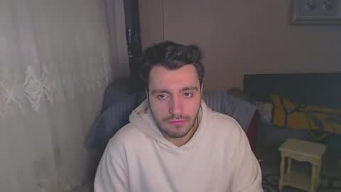 Snapshot of 2handsomeman chatting on 02/11/25, 01:20 Berk online show from 02/11/25, 01:20