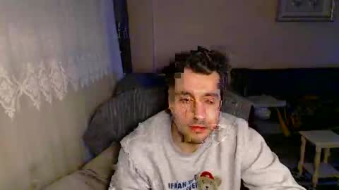 Snapshot of 2handsomeman chatting on 02/22/25, 04:07 Berk online show from 02/22/25, 04:07