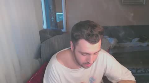 Snapshot of 2handsomeman chatting on 03/10/25, 04:17 Berk online show from 03/10/25, 04:17