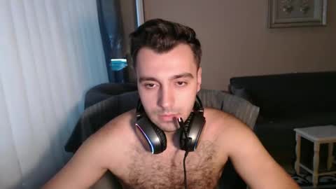 Snapshot of 2handsomeman chatting on 09/15/25, 04:18 Berk online show from 09/15/25, 04:18