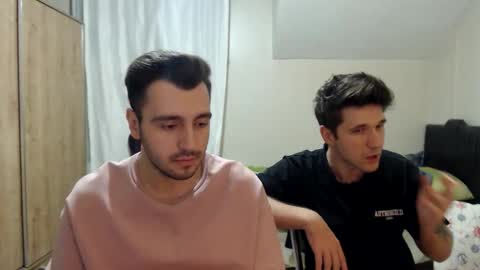 Snapshot of 2handsomeman chatting on 09/24/25, 08:45 Berk online show from 09/24/25, 08:45