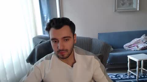 Snapshot of 2handsomeman chatting on 10/03/25, 01:30 Berk online show from 10/03/25, 01:30