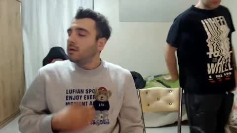 Snapshot of 2handsomeman chatting on 10/06/25, 07:22 Berk online show from 10/06/25, 07:22
