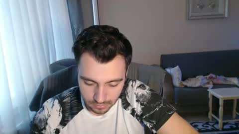 Snapshot of 2handsomeman chatting on 10/08/25, 03:31 Berk online show from 10/08/25, 03:31