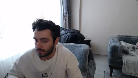 Snapshot of 2handsomeman chatting on 04/22/26, 12:28 Berk online show from 04/22/26, 12:28