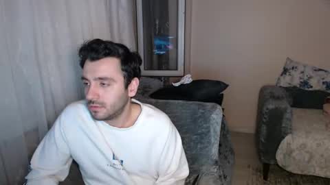 Snapshot of 2handsomeman chatting on 04/24/26, 02:25 Berk online show from 04/24/26, 02:25