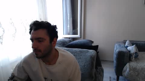 Snapshot of 2handsomeman chatting on 04/24/26, 02:30 Berk online show from 04/24/26, 02:30