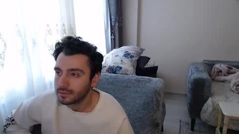 Snapshot of 2handsomeman chatting on 04/25/26, 04:15 Berk online show from 04/25/26, 04:15