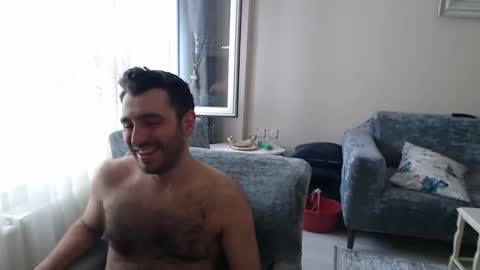 Snapshot of 2handsomeman chatting on 05/12/26, 12:35 Berk online show from 05/12/26, 12:35