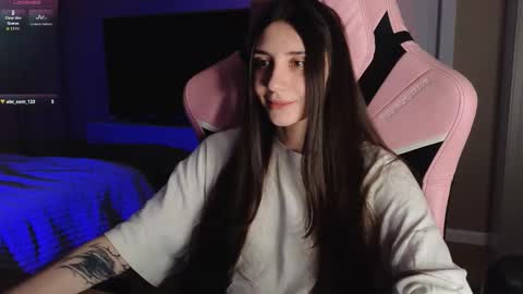 Lina       free control in pvt online show from 03/15/26, 05:19