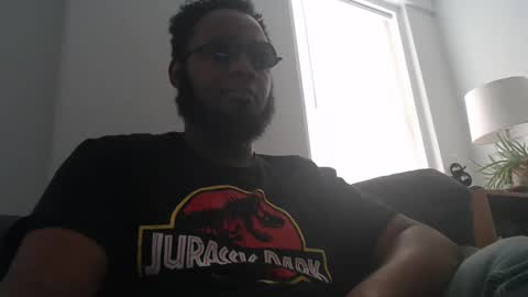 Snapshot of 2koolresurrected chatting on 03/02/25, 10:38 2koolresurrected online show from 03/02/25, 10:38